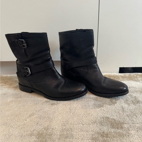 VINTAGE PRADA Boots - Picture 2 of 5